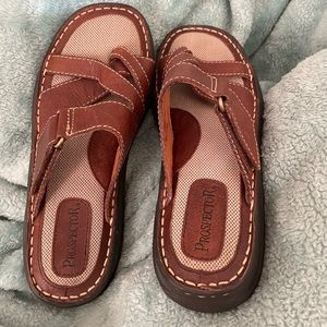 BNWOT Prospector sandals
